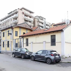 https://fondazione-prada-exclusive-detached-loft.it-lombardy.com